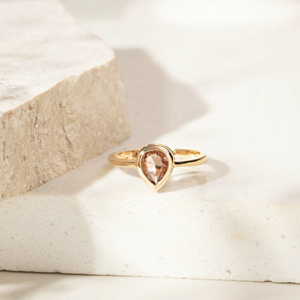 Drop crystal ring
