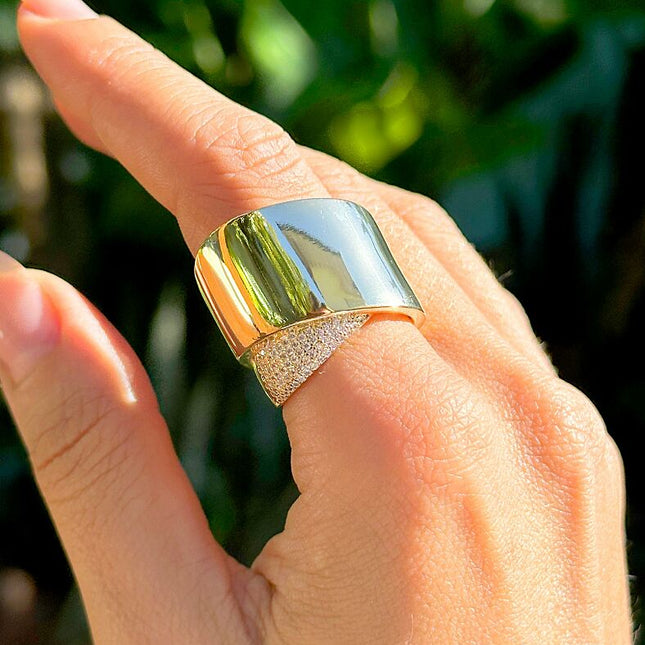 Thick zirconia ring