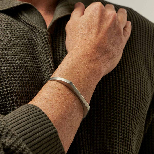 Stainless bracelet