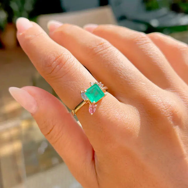 Emerald crystal ring