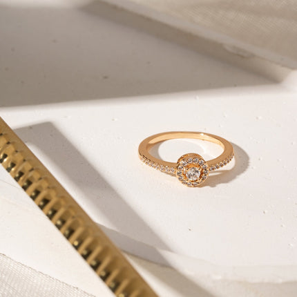 Solitaire zirconia ring