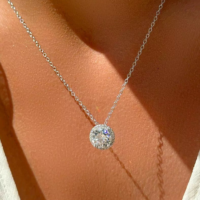 Moissanite round necklace