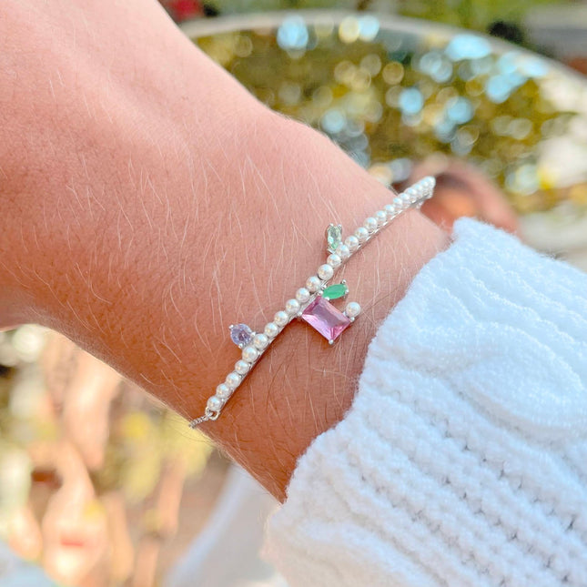 Adjustable Pearls and Crystals Bracelet