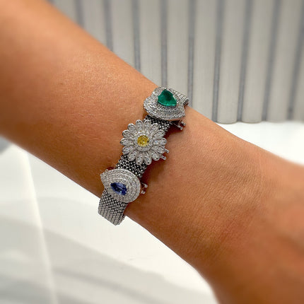 Daisy zirconia studded charm