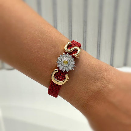 Daisy zirconia studded charm