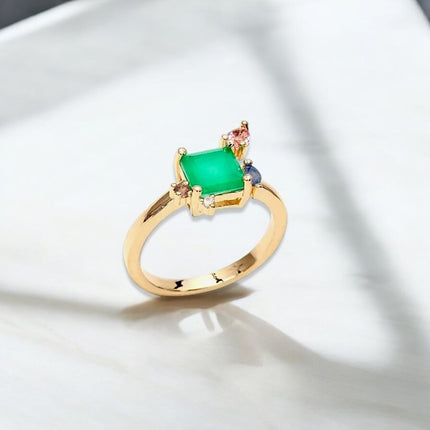 Emerald crystal ring