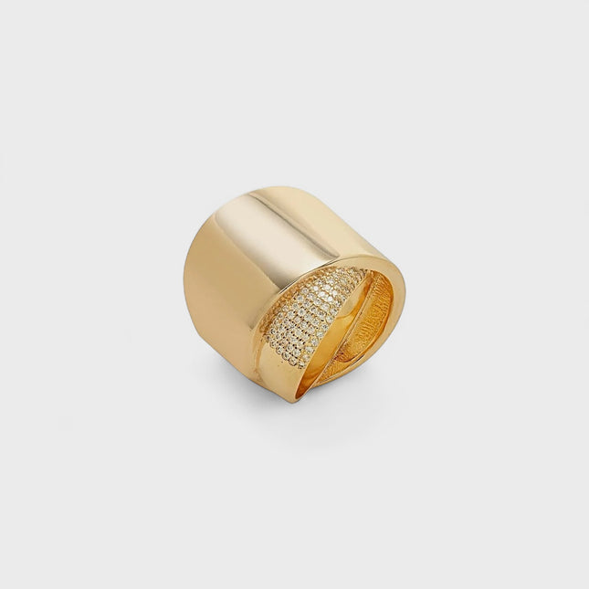 Thick zirconia ring