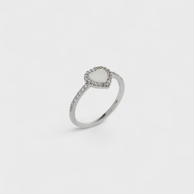 Mother pearls heart ring