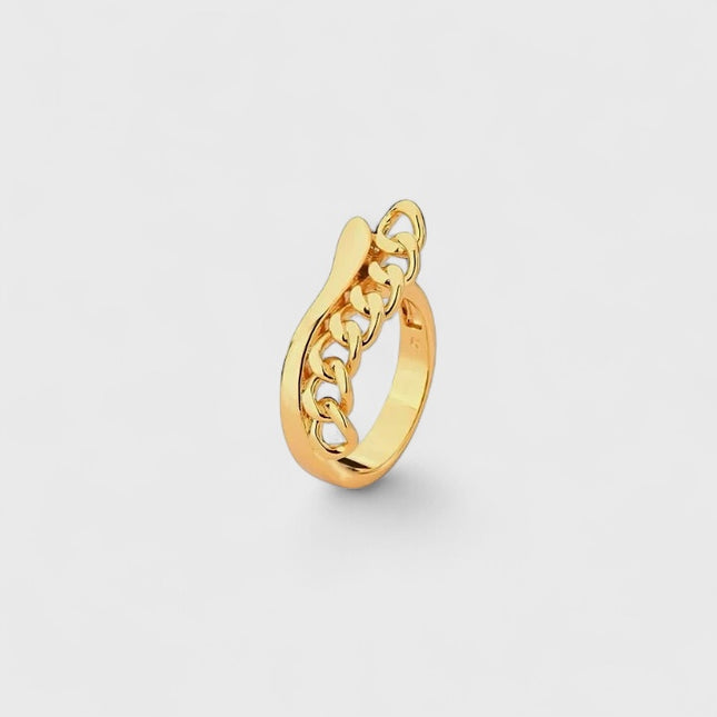 Details gold ring