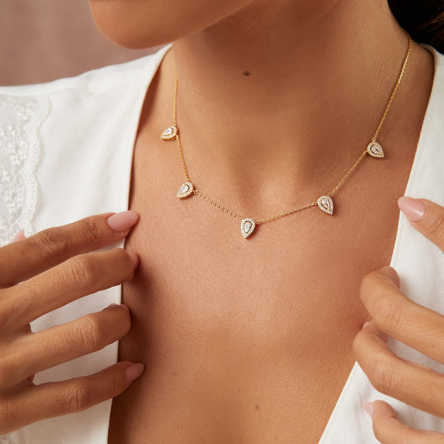 Drop zirconia necklace